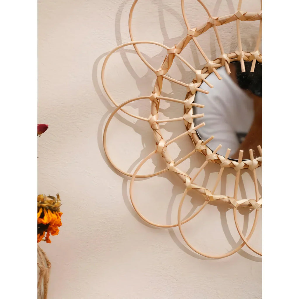 Troscana | Handgemaakte Rattan Decoratieve Wandspiegel
