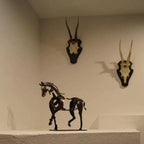 Paardensculptuur - AdonisMetaal - Rustieke Elegantie - Tijdloos Decoratief Stuk
