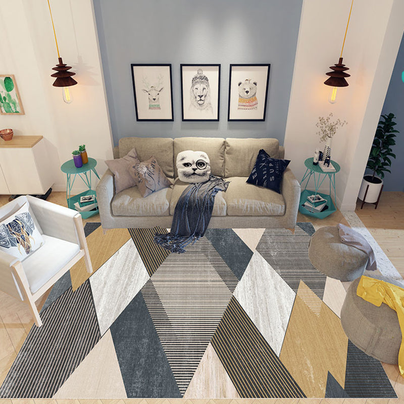 Unieke meerkleurige gestreepte tapijt met geometrische print van polyester Moderne tapijt Huisdiervriendelijk anti-slip achterkant Tapijt voor de slaapkamer
