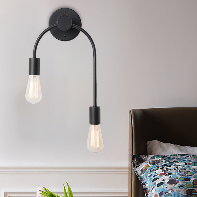 Swoop Arm IJzeren Wandlamp Minimalistisch 2-Lichts Zwart/Goud Wandverlichting met Kale Gloeilamp Ontwerp