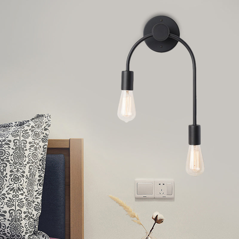 Swoop Arm IJzeren Wandlamp Minimalistisch 2-Lichts Zwart/Goud Wandverlichting met Kale Gloeilamp Ontwerp