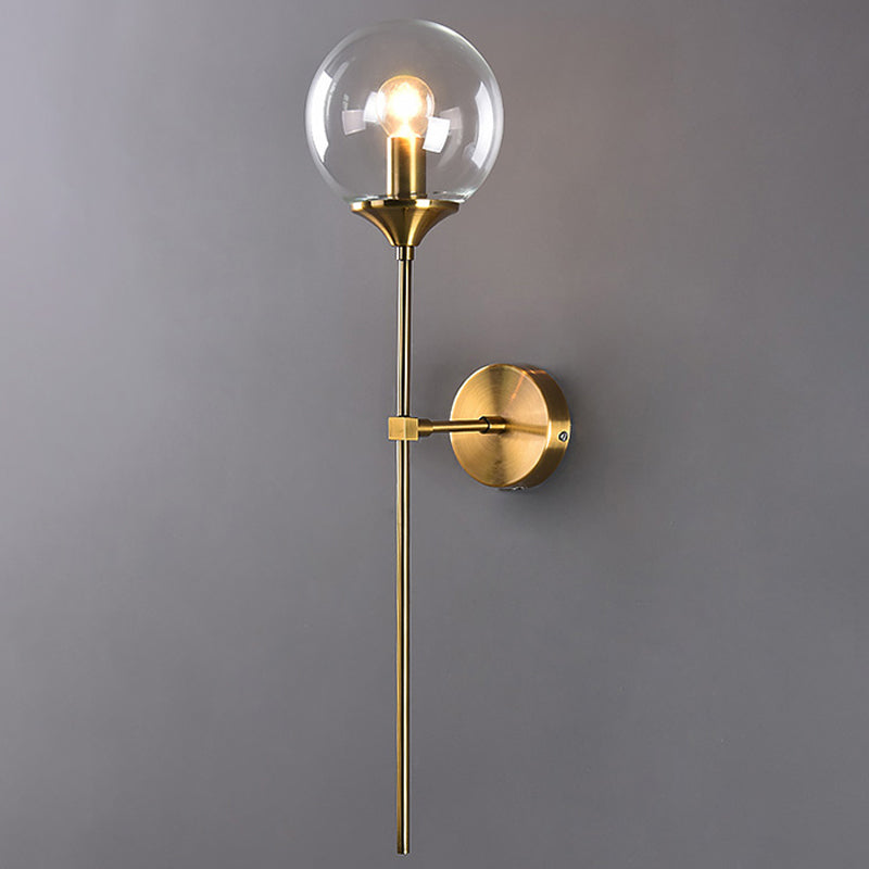 Ball Shade Pencil-Arm Wandverlichting Postmodern Duidelijk/Amber/Rookgrijs Glas Enkele Messing Wandlamp