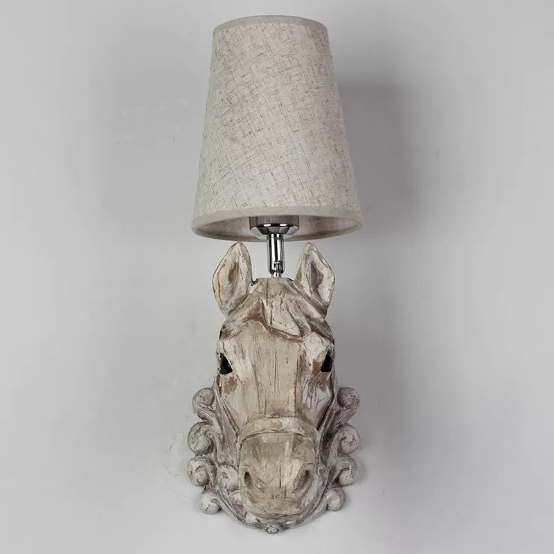 Art Deco Paardenkop Wandlamp Hars 1-Licht Restaurant Wand Gemonteerde Verlichting met Kegel Shade in Lichtbruin