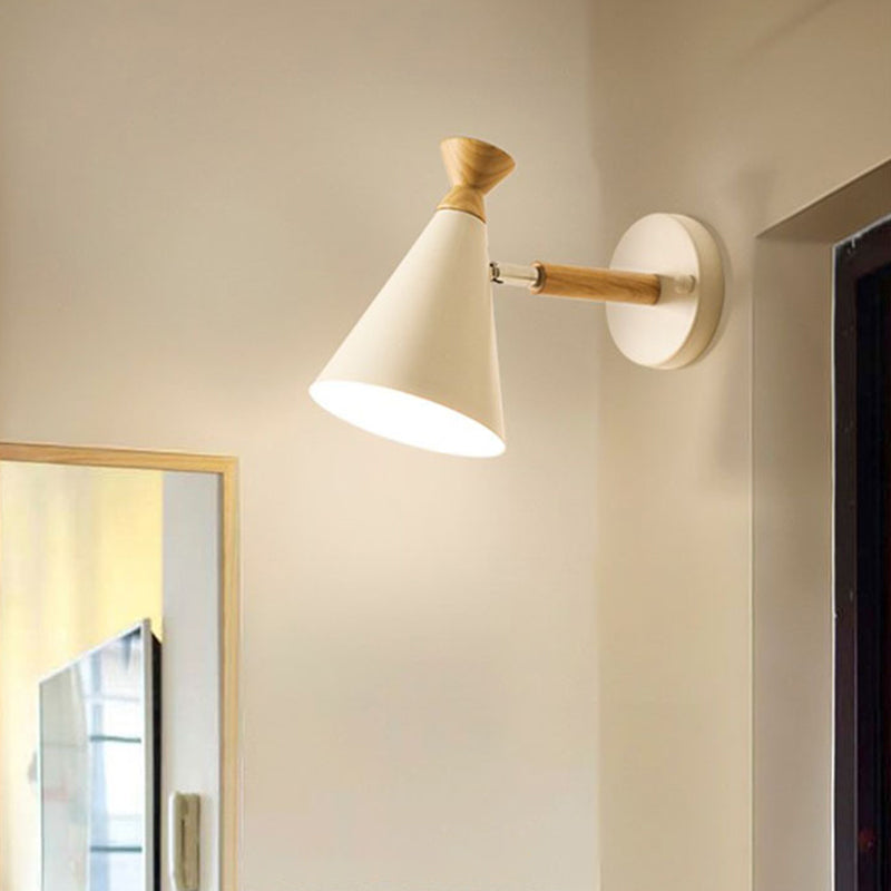 IJzeren Conische Wandlamp Hedendaagse 1 Lamp Wandverlichting Ideeën met Houten Bovenkant