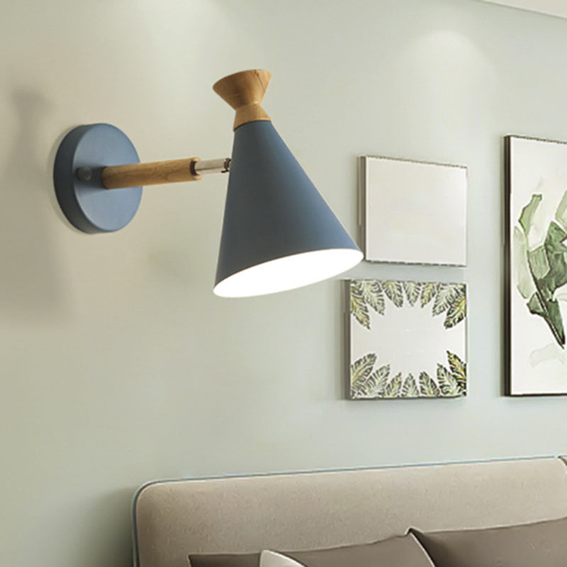 IJzeren Conische Wandlamp Hedendaagse 1 Lamp Wandverlichting Ideeën met Houten Bovenkant