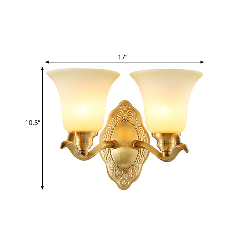 Traditionele Bell Shade Wandlamp 1/2-Licht Frosted Glas Sconcelamp met Gouden Metalen Arm