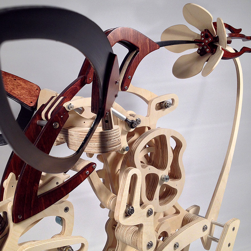 Houten Kinetische Kolibrie Sculptuur