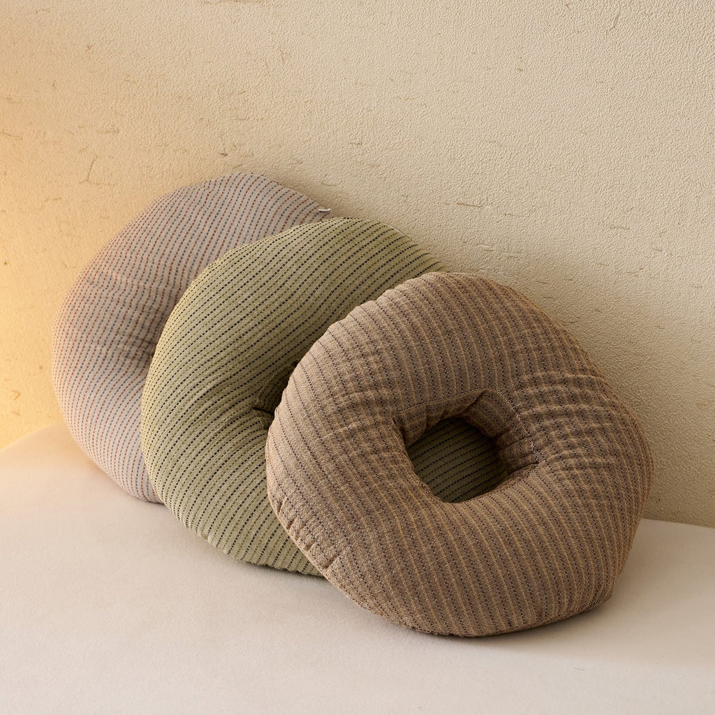Comfortable donut cushion with ergonomic design Troscana