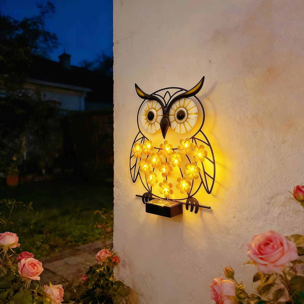 Metalen Uil Wanddecoratie Met Zonne-energie Aangedreven LED Bloemige Lichten En IJzeren Frame Troscana