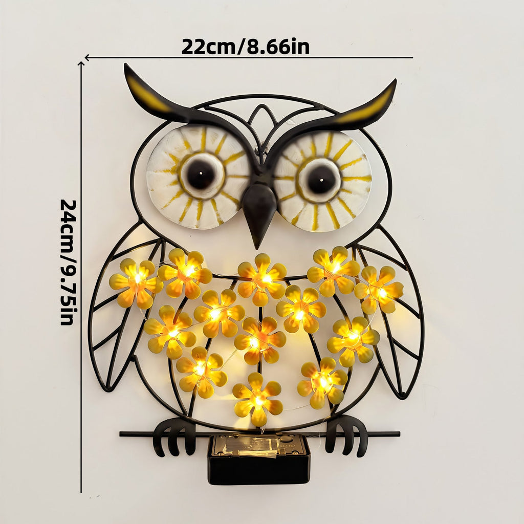 Metalen Uil Wanddecoratie Met Zonne-energie Aangedreven LED Bloemige Lichten En IJzeren Frame Troscana