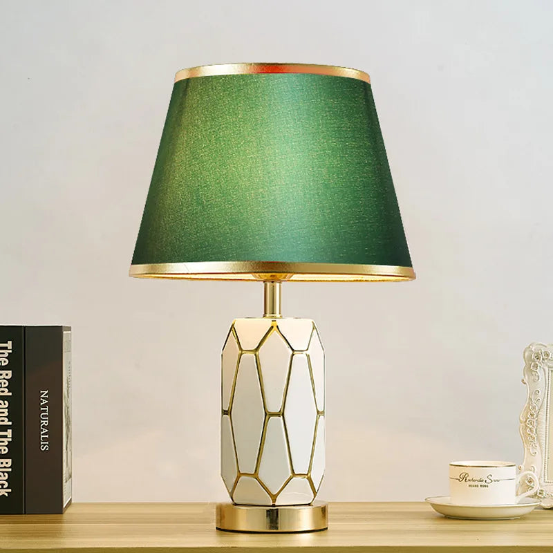 Amerikaanse Keramische Tafel Lamp - Eenvoudige Moderne Slaapkamer Nachtkast Lamp voor Woonkamer, Warme Bruiloft Kamer Decoratieve Lamp