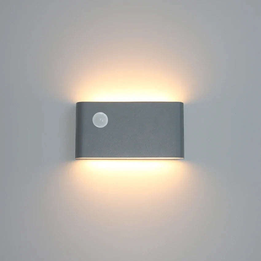 Moderne LED Buiten Bewegingssensor Waterdichte Wandlamp - Ideaal voor Tuin-, Binnenplaats- en Gangverlichting
