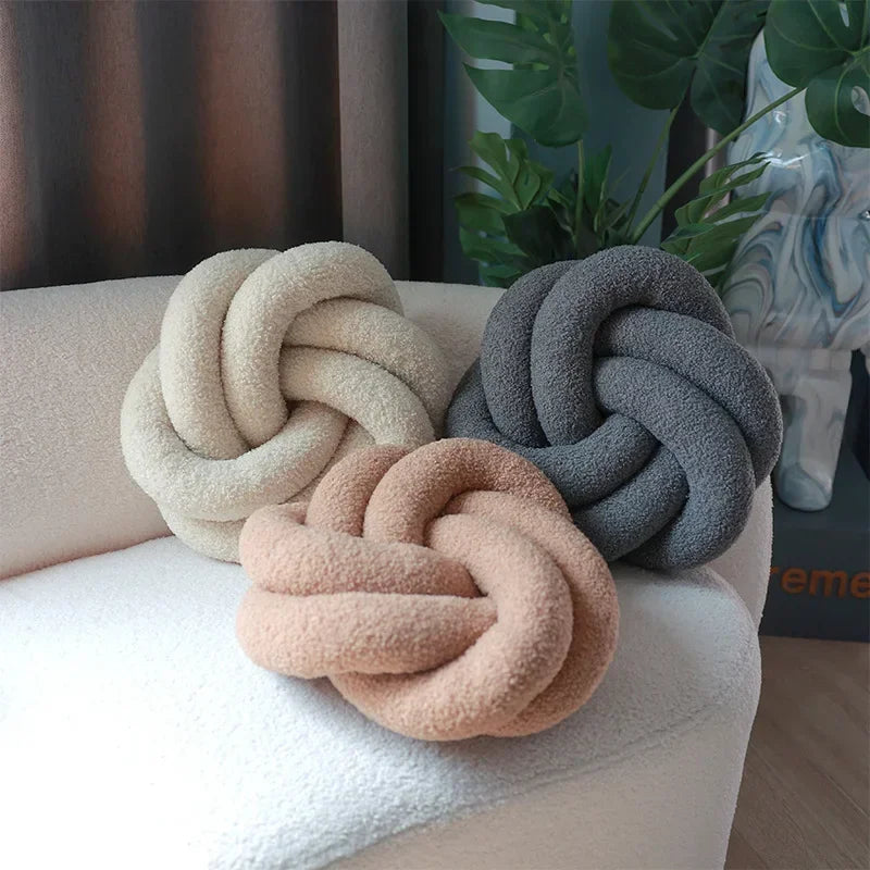 Nordic Cotton Boucle Knopenkussen | Troscana