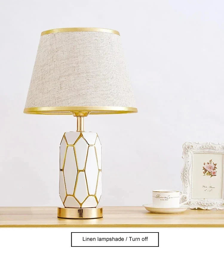 Amerikaanse Keramische Tafel Lamp - Eenvoudige Moderne Slaapkamer Nachtkast Lamp voor Woonkamer, Warme Bruiloft Kamer Decoratieve Lamp