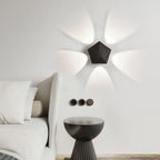 Zwarte Prism Ambient Minimal Wandlamp