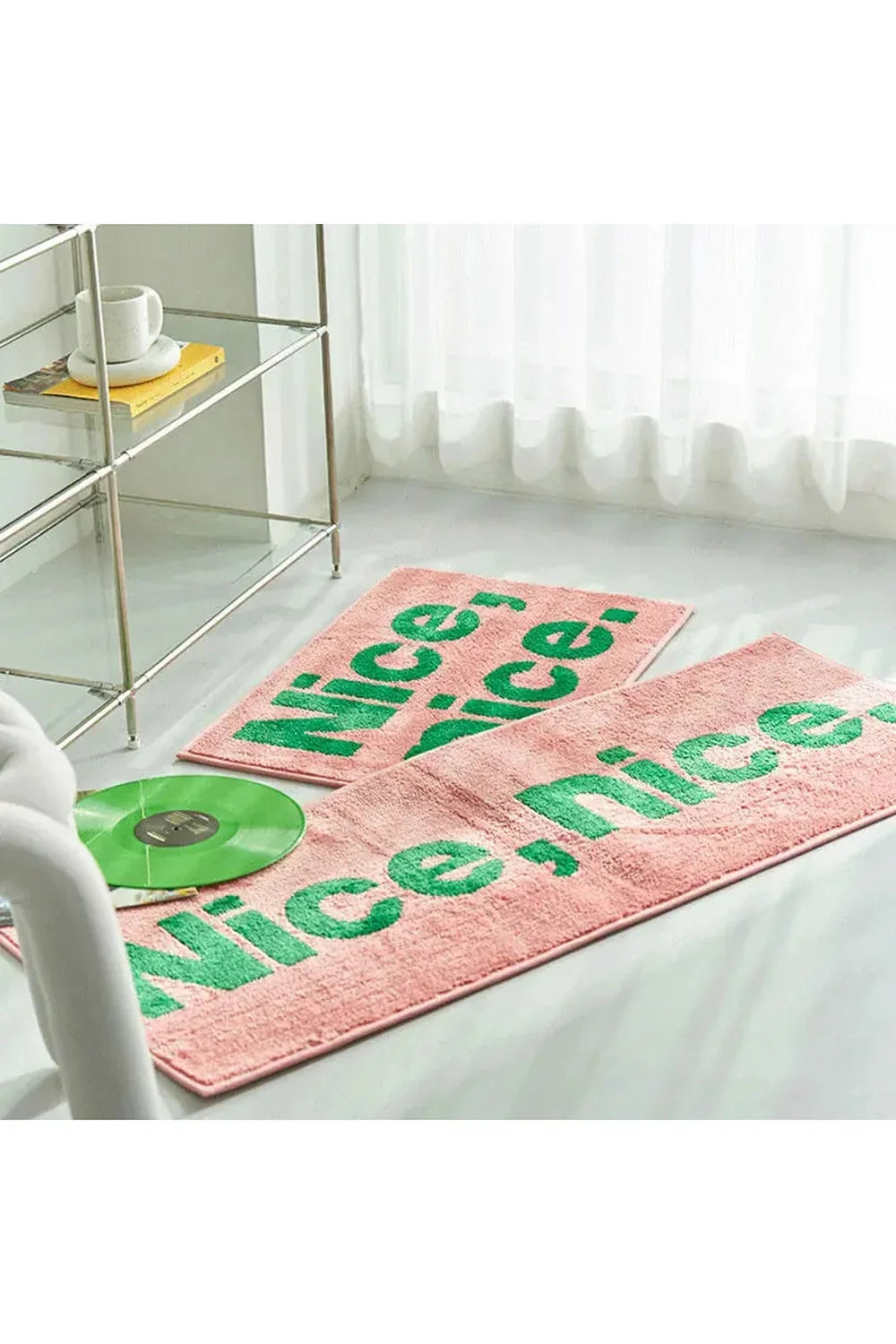 minimalistische area rug
