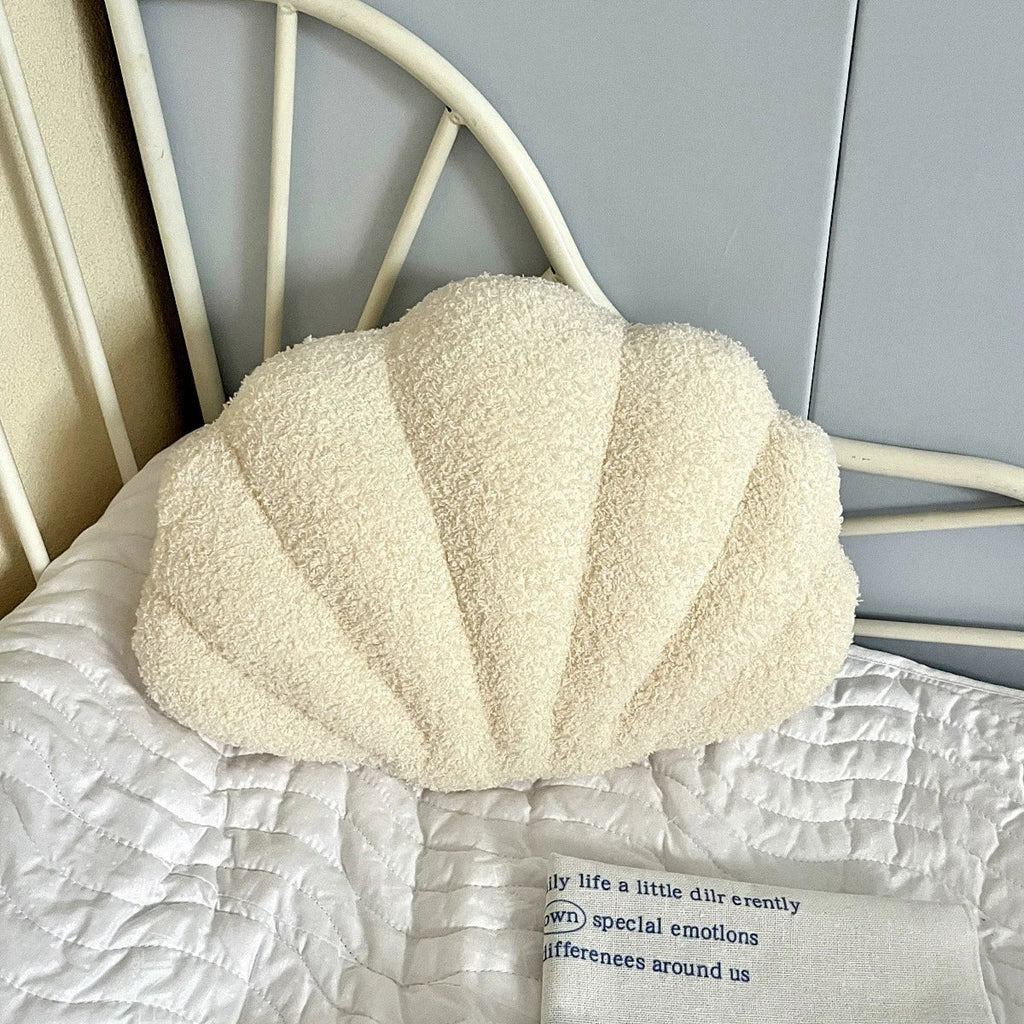 Pastel Shell Kussen – Fluffy Bouclé Pluche Kussen | Troscana